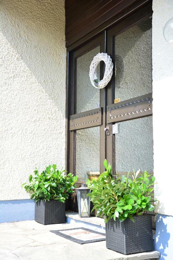 Haus Mit Garten Eugendorf Extérieur photo